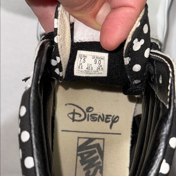 VANS Off The Wall DISNEY X Custom 2018 Mickey Silhouette Polkadots unisex Sz W 9 main image 7